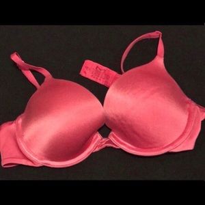 SOLD: MAIDENFORM HOT PINK PUSH-UP BRA